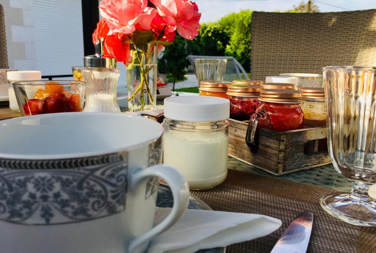 La Bauldiniere Bed & Breakfast Tauxigny Luaran gambar